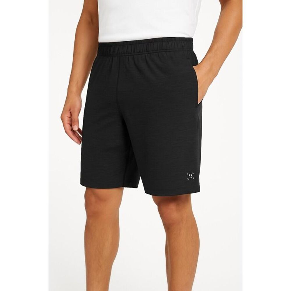 Lululemon Mens Size Medium Shorts Black Athletic Elastic Waist Knee Length Sport